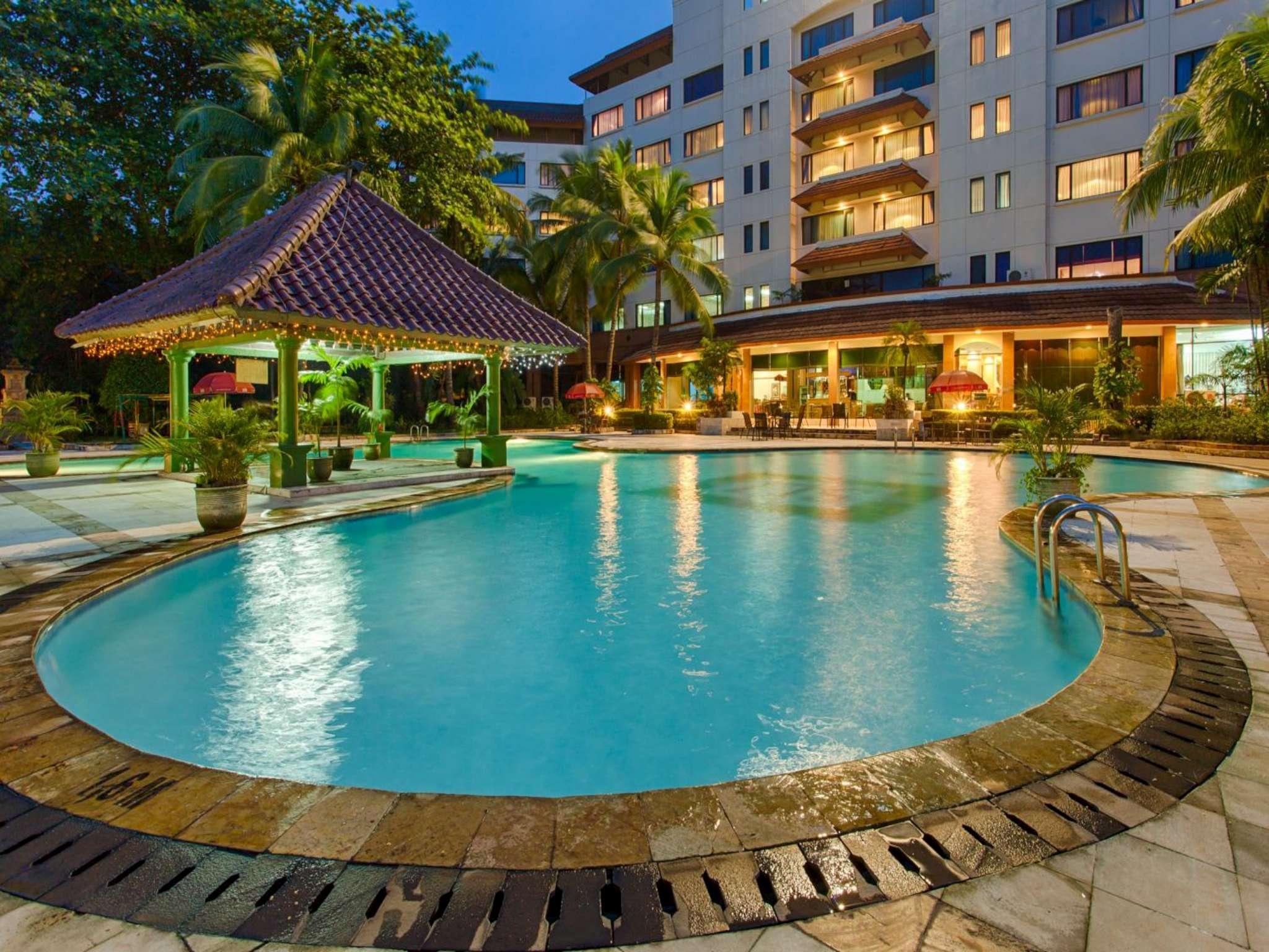 Hotel Sahid Jaya Lippo Cikarang Zewnętrze zdjęcie