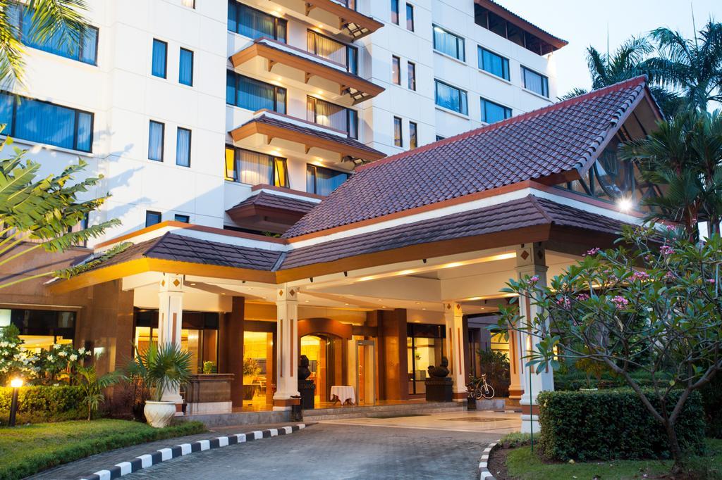 Hotel Sahid Jaya Lippo Cikarang Zewnętrze zdjęcie